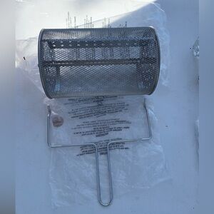 Pampered Chef Air fryer basket with handle NEW